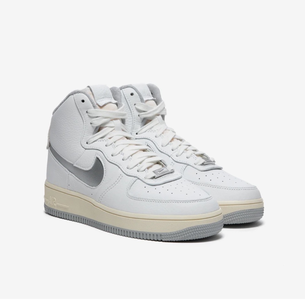 Like New Nike Womens Air Force 1 Sculpt size 7.5 Summit White · Silver